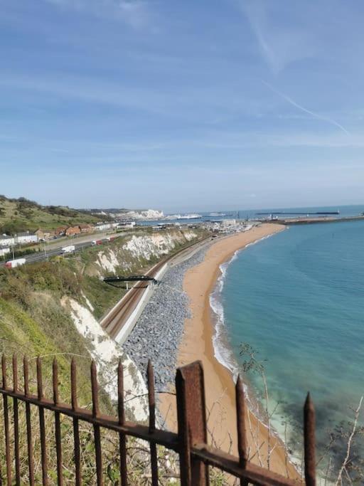 Modern 2 Bedroom Flat By Dover Port, Castle& Sea! Εξωτερικό φωτογραφία