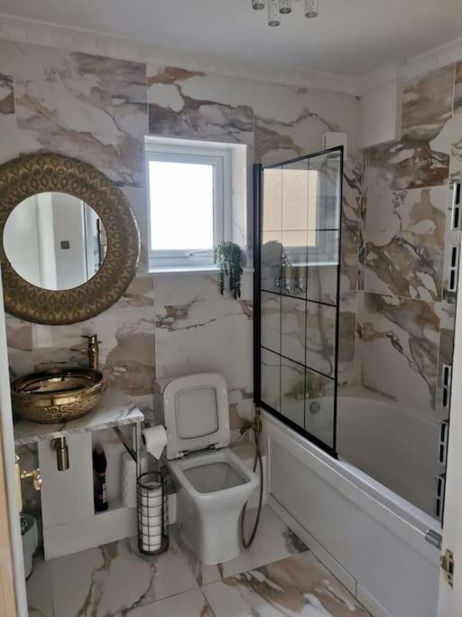 Modern 2 Bedroom Flat By Dover Port, Castle& Sea! Εξωτερικό φωτογραφία